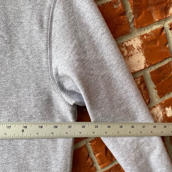 Green Tea Womens Medium Gray Girl Power Split Hem Graphic Sweater Sweatshirt - Picture 7 of 9